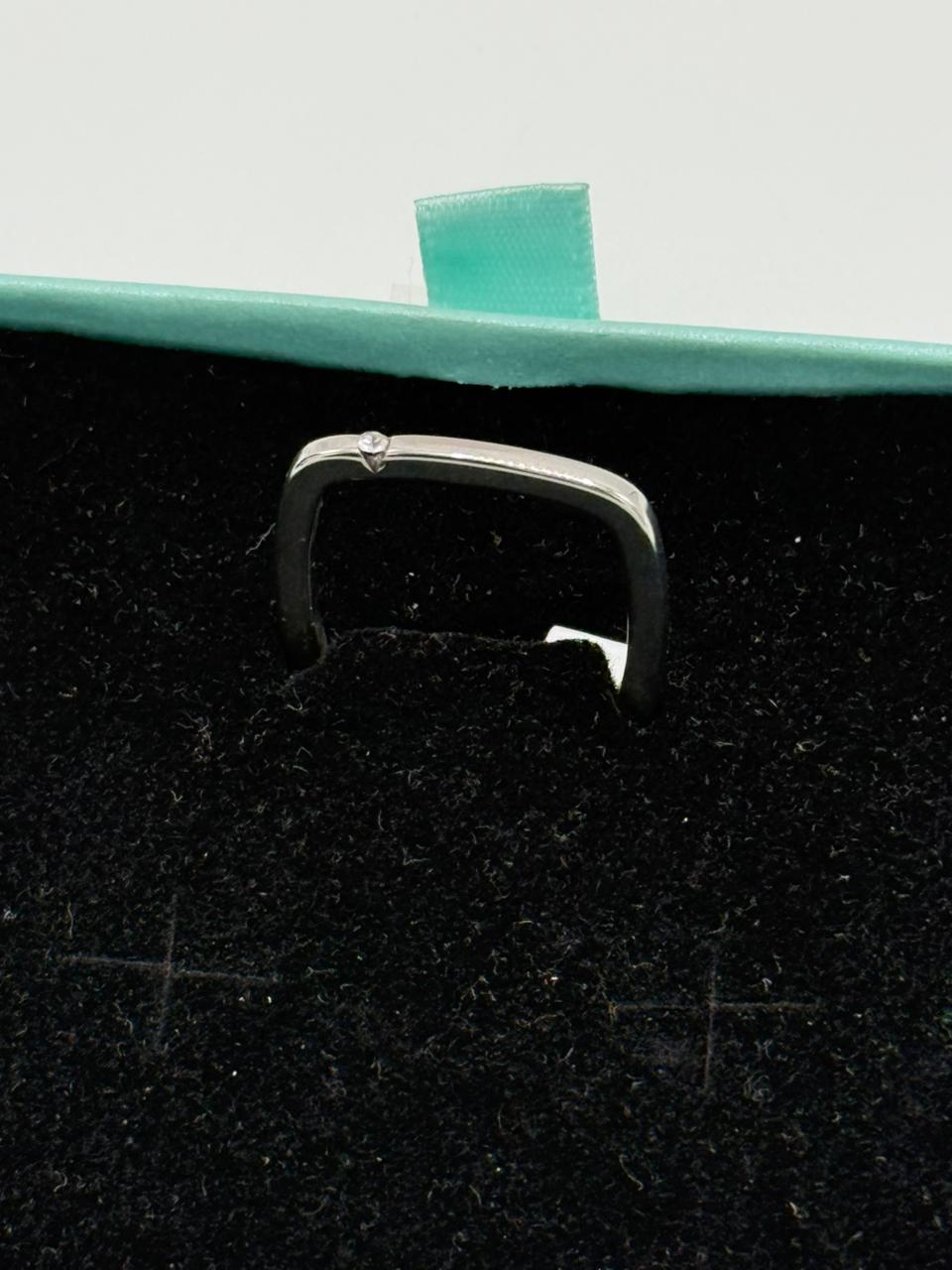 Aurora Minimal Square Diamond Accent Adjustable ring