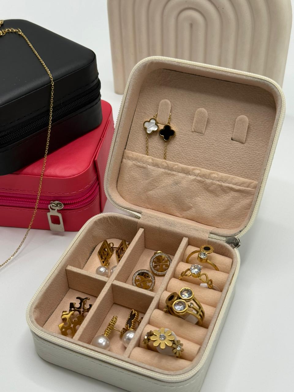 Velora Luxe Travel Jewelry Box