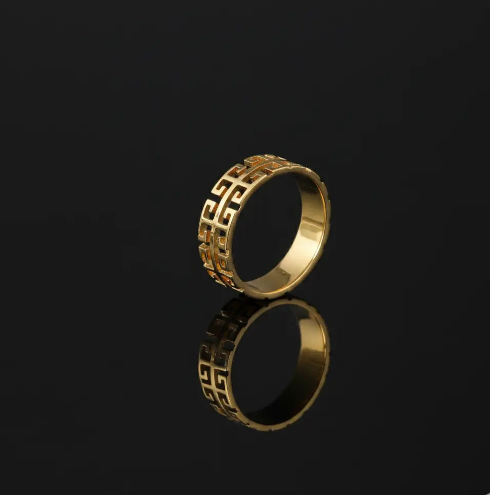 Gold Toned Geometric Cut-Out Band Ring