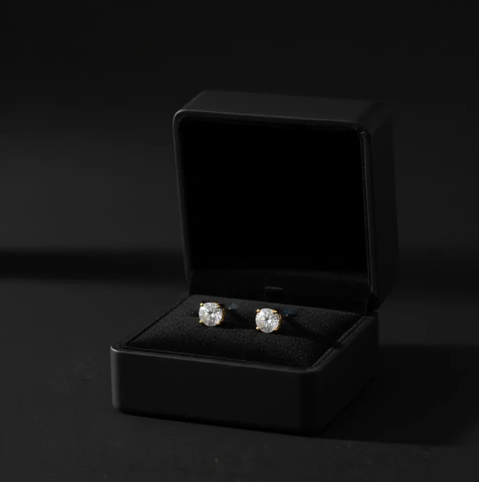 Golden Glow Diamond Shape Earings