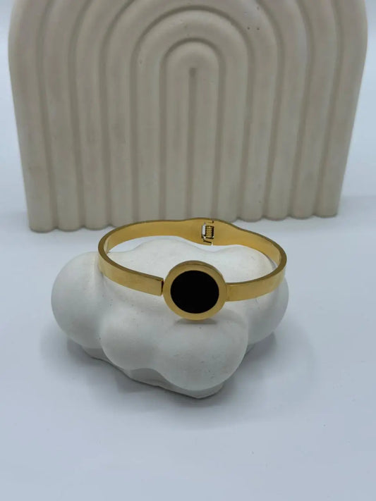 Midnight Aura Golden Bangle