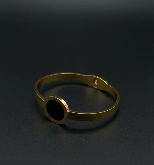 Midnight Aura Golden Bangle