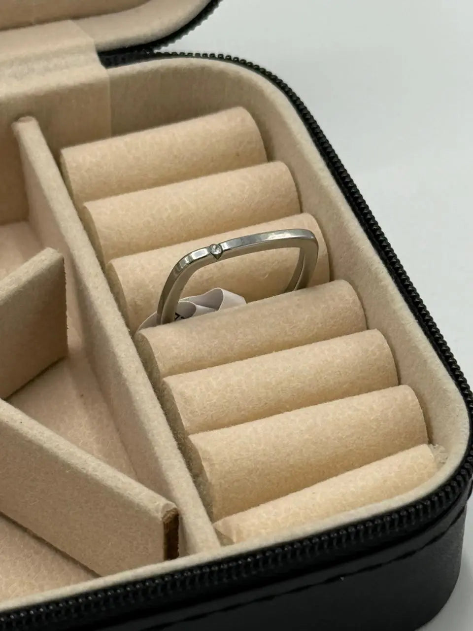 Minimal Square Diamond Accent ring