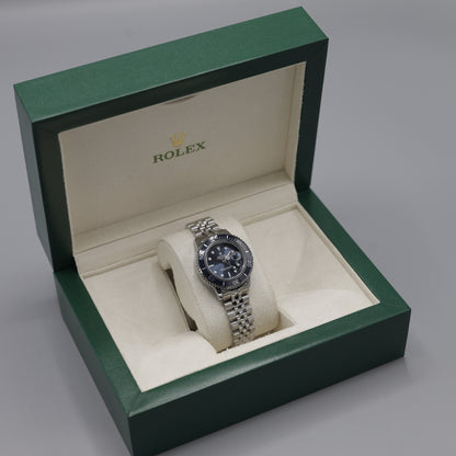 Rolex Submariner Date – Classic Luxury Dive Watch