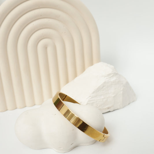 Polished Gold Plated Bangle Bracelet  Stainless Steel