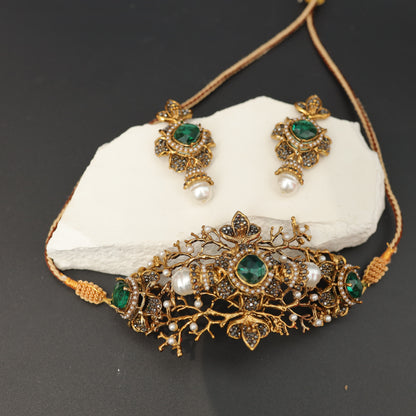 Regal Green Stone and Pearl Choker Set