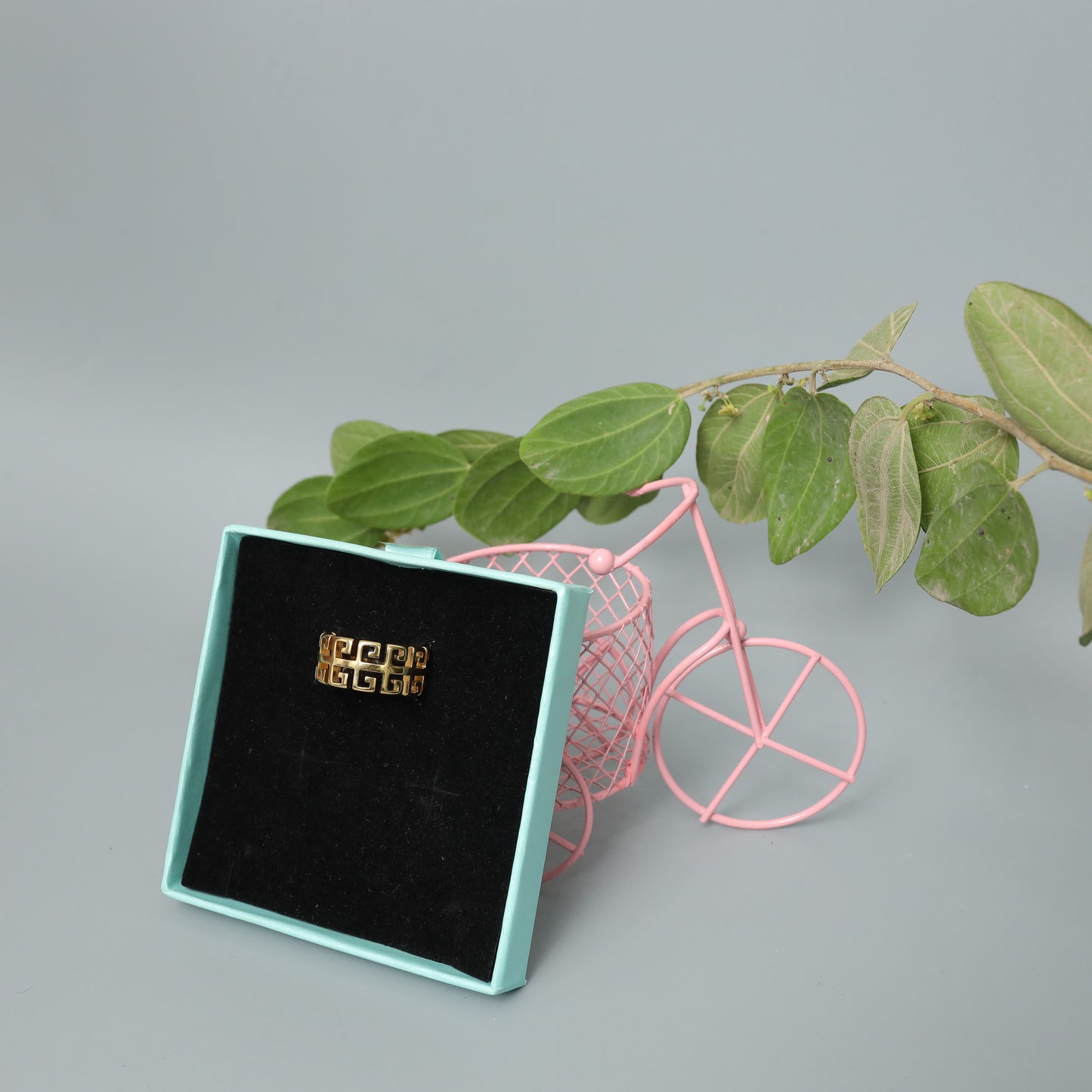 Gold Toned Geometric Cut-Out Band Ring  Stainless Steel