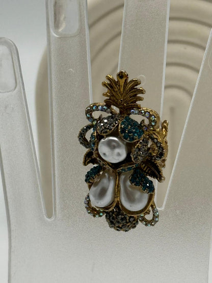 Regal Dynasty Baroque Pearl & Emerald Enchanté Statement Adjustable ring