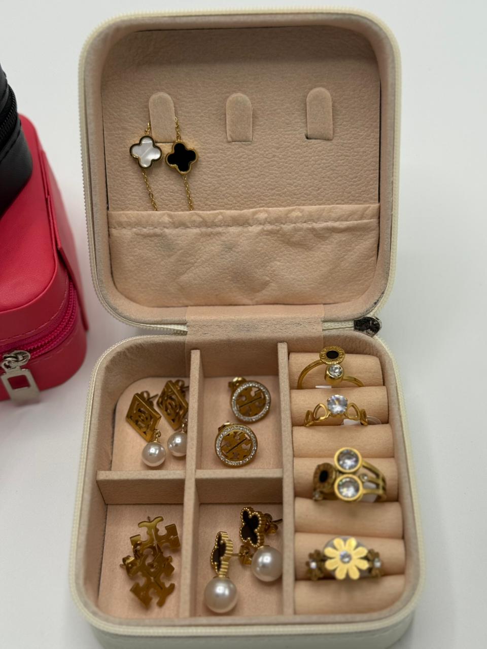 Velora Luxe Travel Jewelry Box