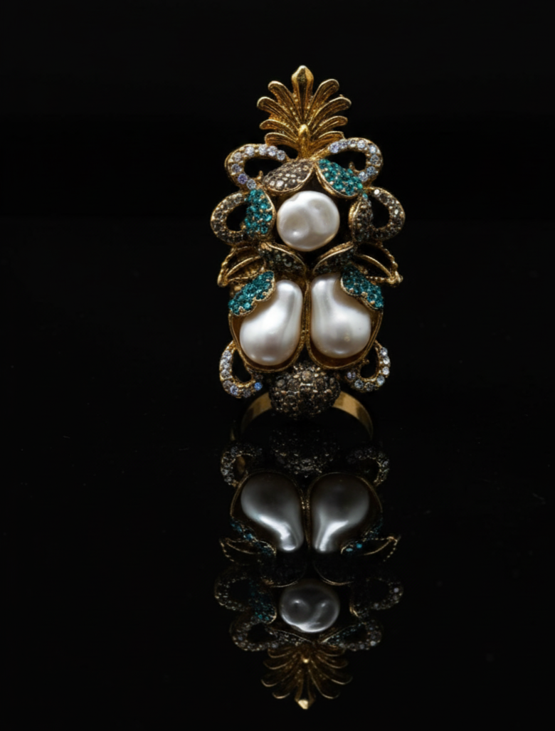 Regal Dynasty Baroque Pearl & Emerald Enchanté Statement Adjustable ring